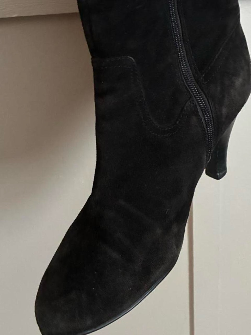 VTG knee high suede grommet detail boot 8.5 - Picture 3 of 5